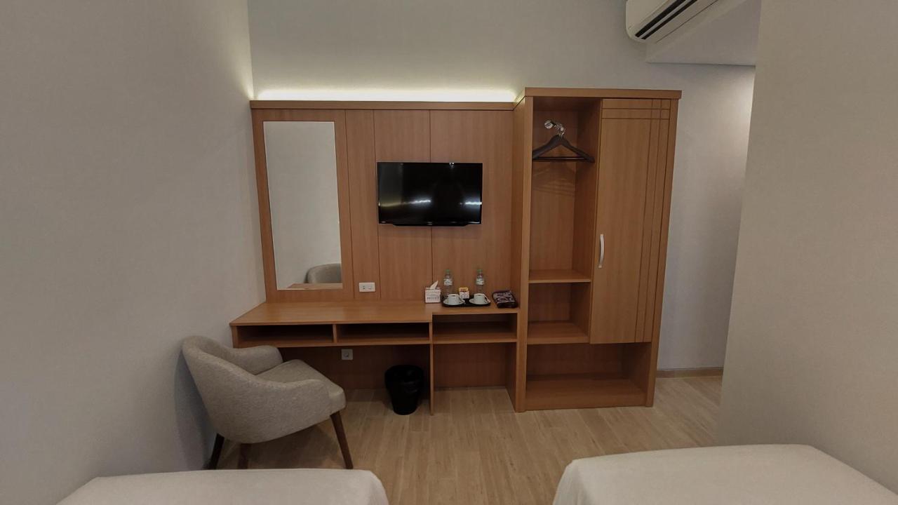 Ayman Syariah Hotel Surabaya Bagian luar foto